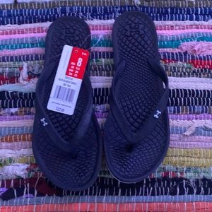 under armor flip flops size 8